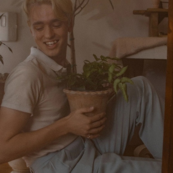 Meet your Posher, Max - Picture 2 of 15